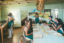 Load image into Gallery viewer, Candle Pouring Class Paia