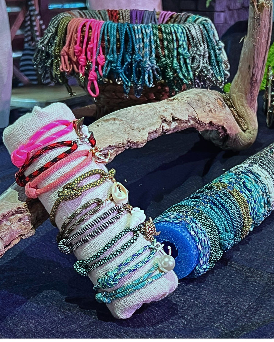 Bracelet Bar display of custom paracord bracelets